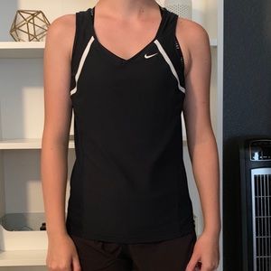 NIKE DRI-FIT TANK TOP WITH BUILT IN BRA